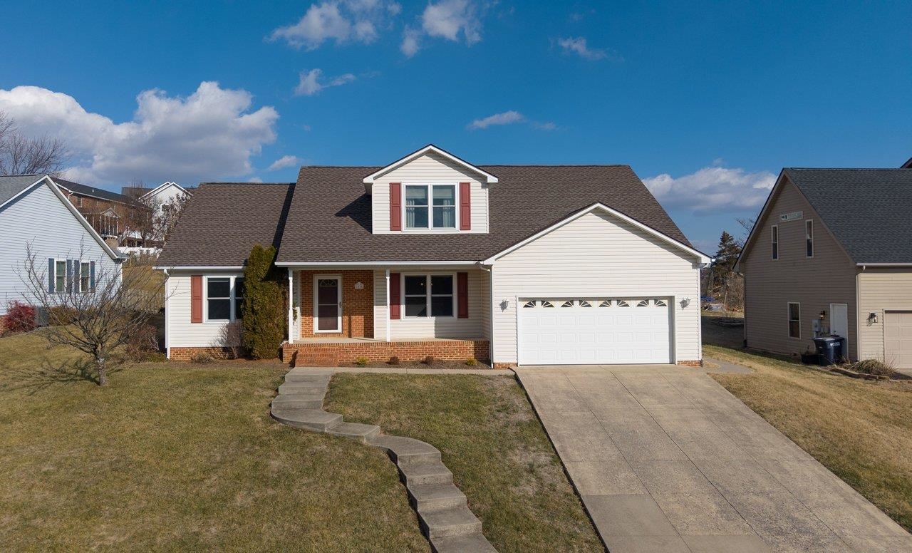 1840 RHIANON LN, HARRISONBURG, Virginia 22801, 3 Bedrooms Bedrooms, ,2 BathroomsBathrooms,Residential,1840 RHIANON LN,672481 MLS # 672481