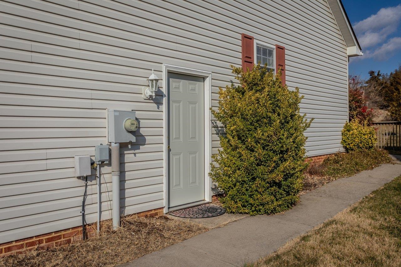 1840 RHIANON LN, HARRISONBURG, Virginia 22801, 3 Bedrooms Bedrooms, ,2 BathroomsBathrooms,Residential,1840 RHIANON LN,672481 MLS # 672481