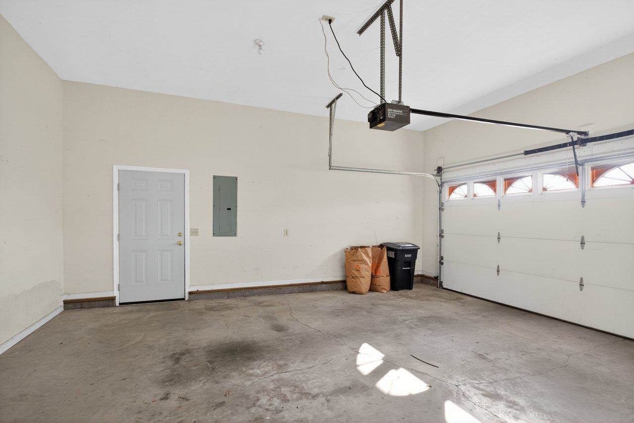 1840 RHIANON LN, HARRISONBURG, Virginia 22801, 3 Bedrooms Bedrooms, ,2 BathroomsBathrooms,Residential,1840 RHIANON LN,672481 MLS # 672481