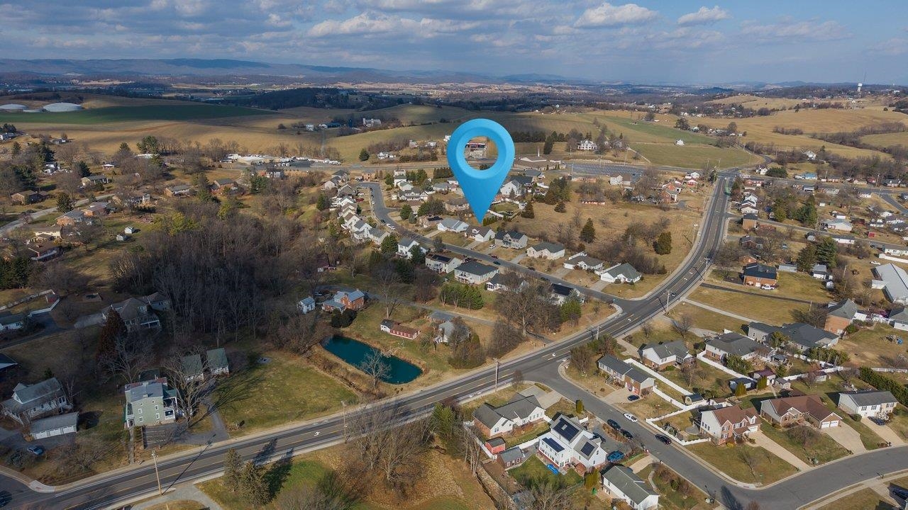 1840 RHIANON LN, HARRISONBURG, Virginia 22801, 3 Bedrooms Bedrooms, ,2 BathroomsBathrooms,Residential,1840 RHIANON LN,672481 MLS # 672481