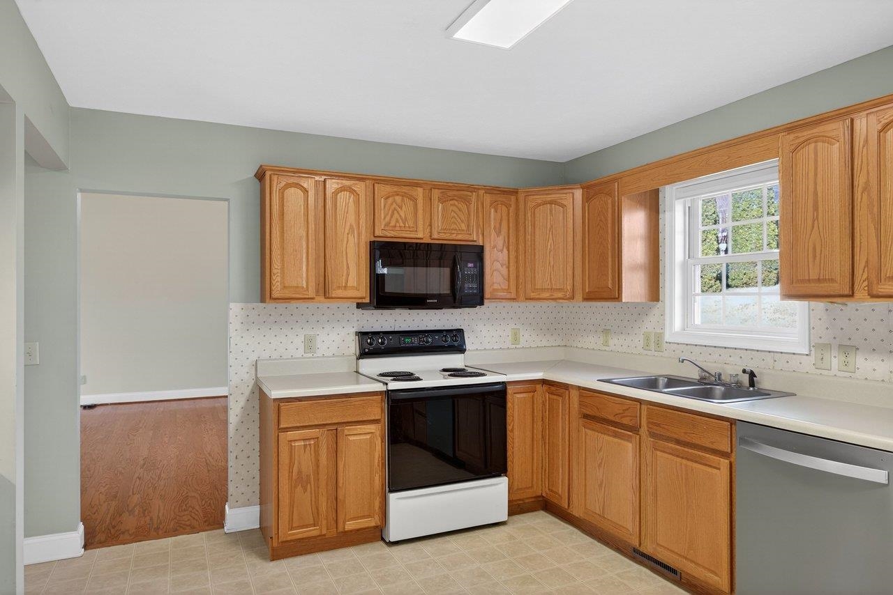 1840 RHIANON LN, HARRISONBURG, Virginia 22801, 3 Bedrooms Bedrooms, ,2 BathroomsBathrooms,Residential,1840 RHIANON LN,672481 MLS # 672481