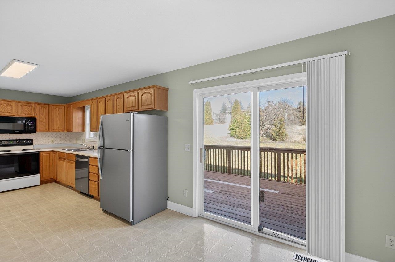 1840 RHIANON LN, HARRISONBURG, Virginia 22801, 3 Bedrooms Bedrooms, ,2 BathroomsBathrooms,Residential,1840 RHIANON LN,672481 MLS # 672481