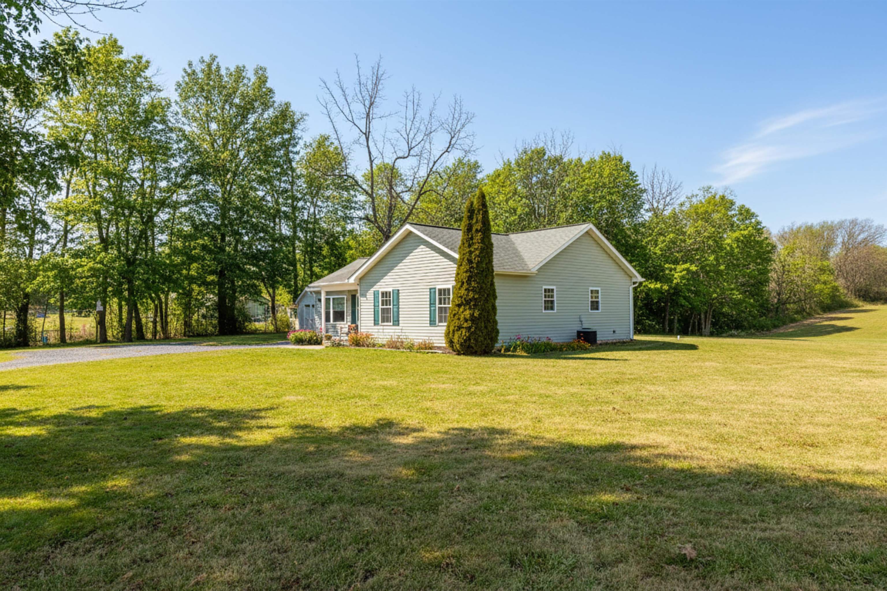 331 STONE BRANCH RD, STAUNTON, Virginia 24401, 3 Bedrooms Bedrooms, ,2 BathroomsBathrooms,Residential,331 STONE BRANCH RD,672484 MLS # 672484
