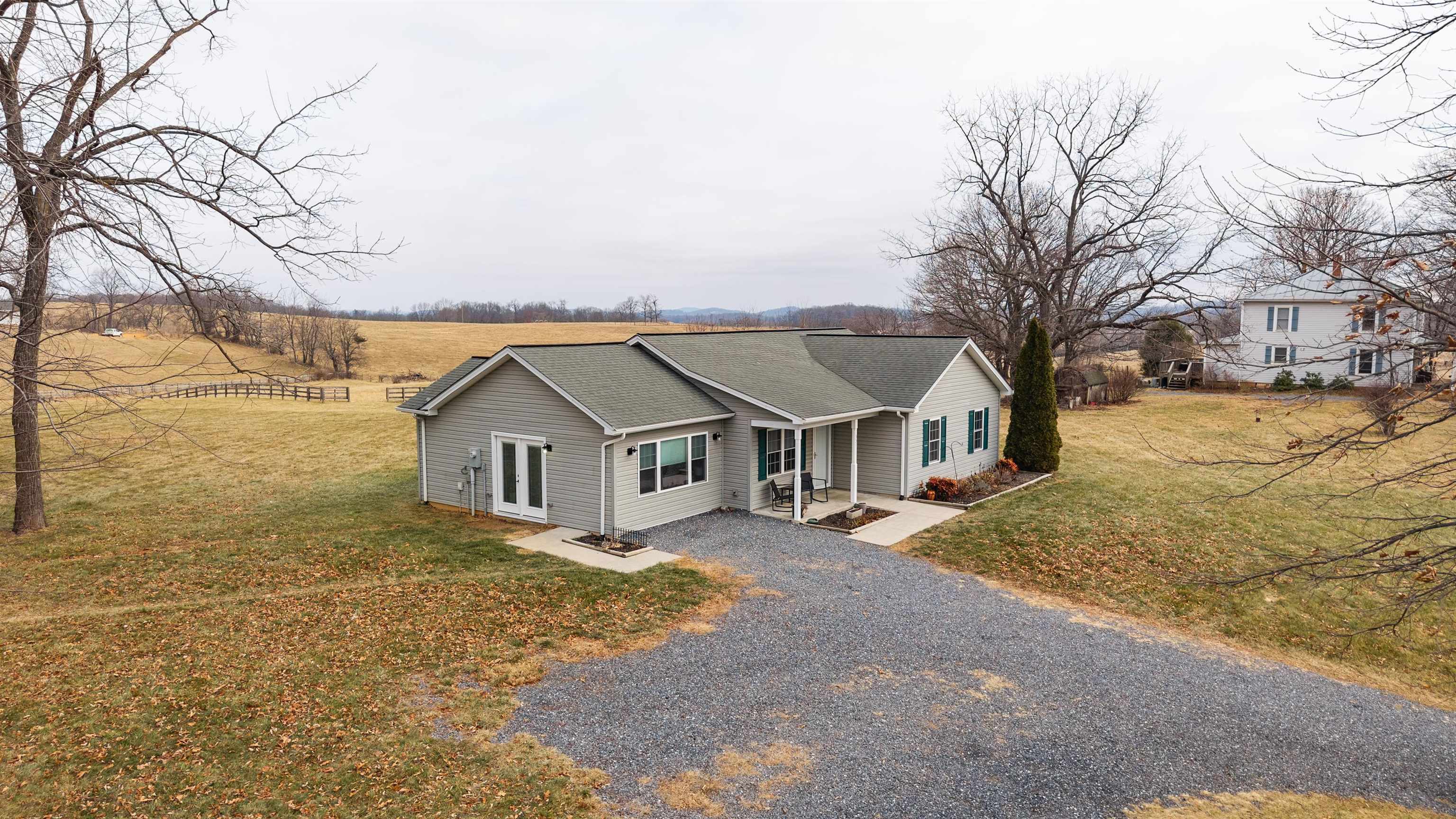 331 STONE BRANCH RD, STAUNTON, Virginia 24401, 3 Bedrooms Bedrooms, ,2 BathroomsBathrooms,Residential,331 STONE BRANCH RD,672484 MLS # 672484