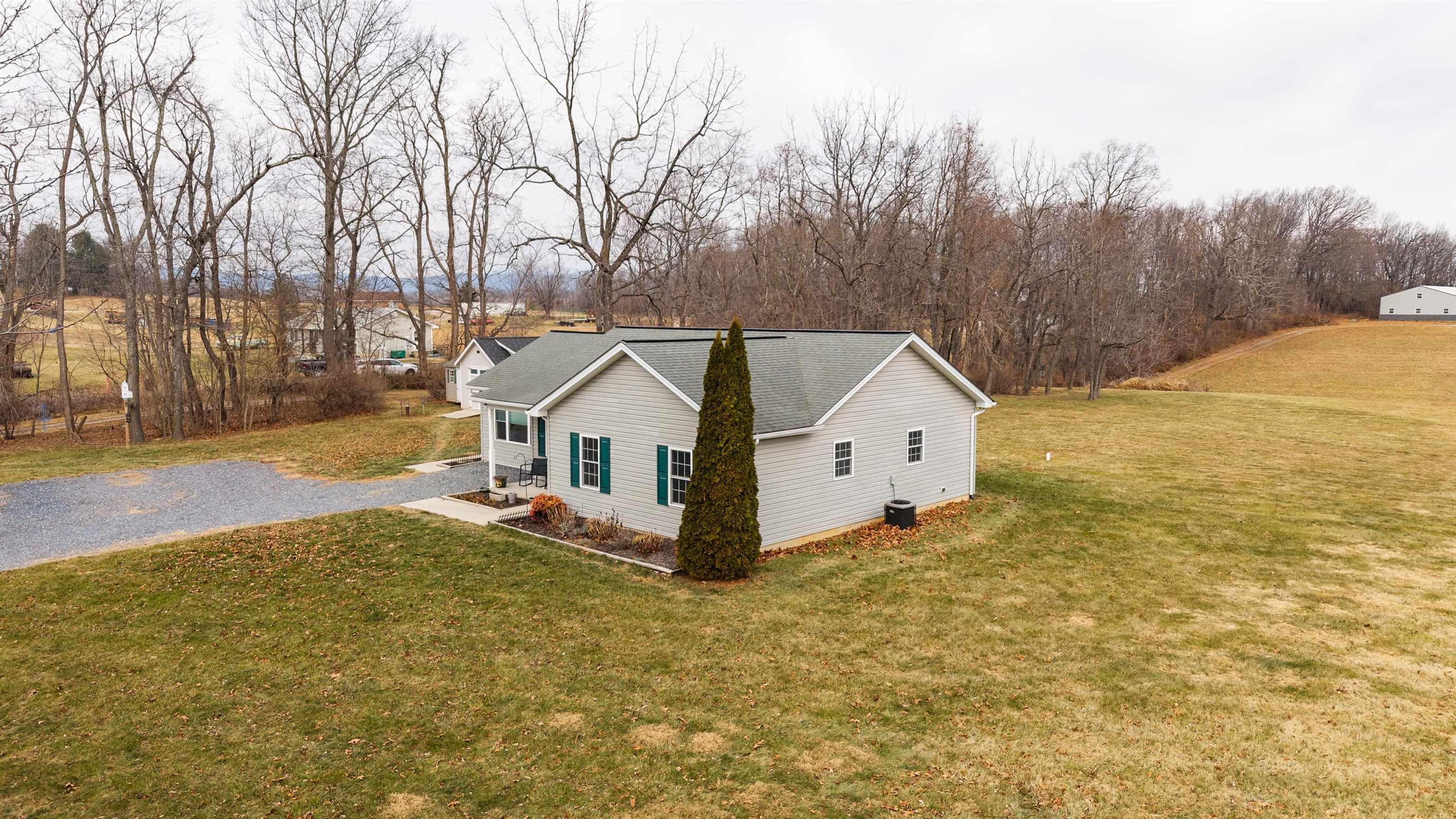 331 STONE BRANCH RD, STAUNTON, Virginia 24401, 3 Bedrooms Bedrooms, ,2 BathroomsBathrooms,Residential,331 STONE BRANCH RD,672484 MLS # 672484