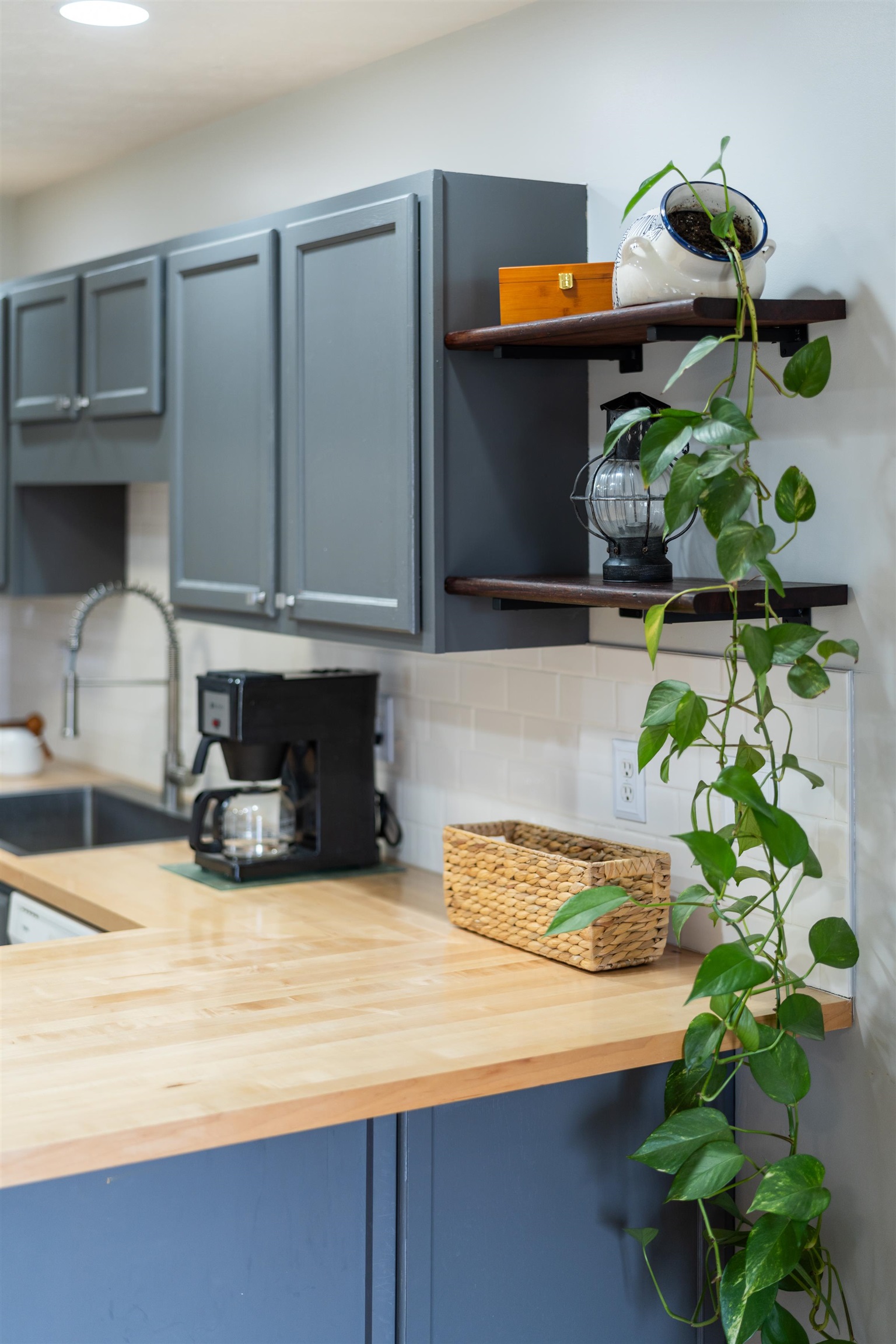 331 STONE BRANCH RD, STAUNTON, Virginia 24401, 3 Bedrooms Bedrooms, ,2 BathroomsBathrooms,Residential,331 STONE BRANCH RD,672484 MLS # 672484