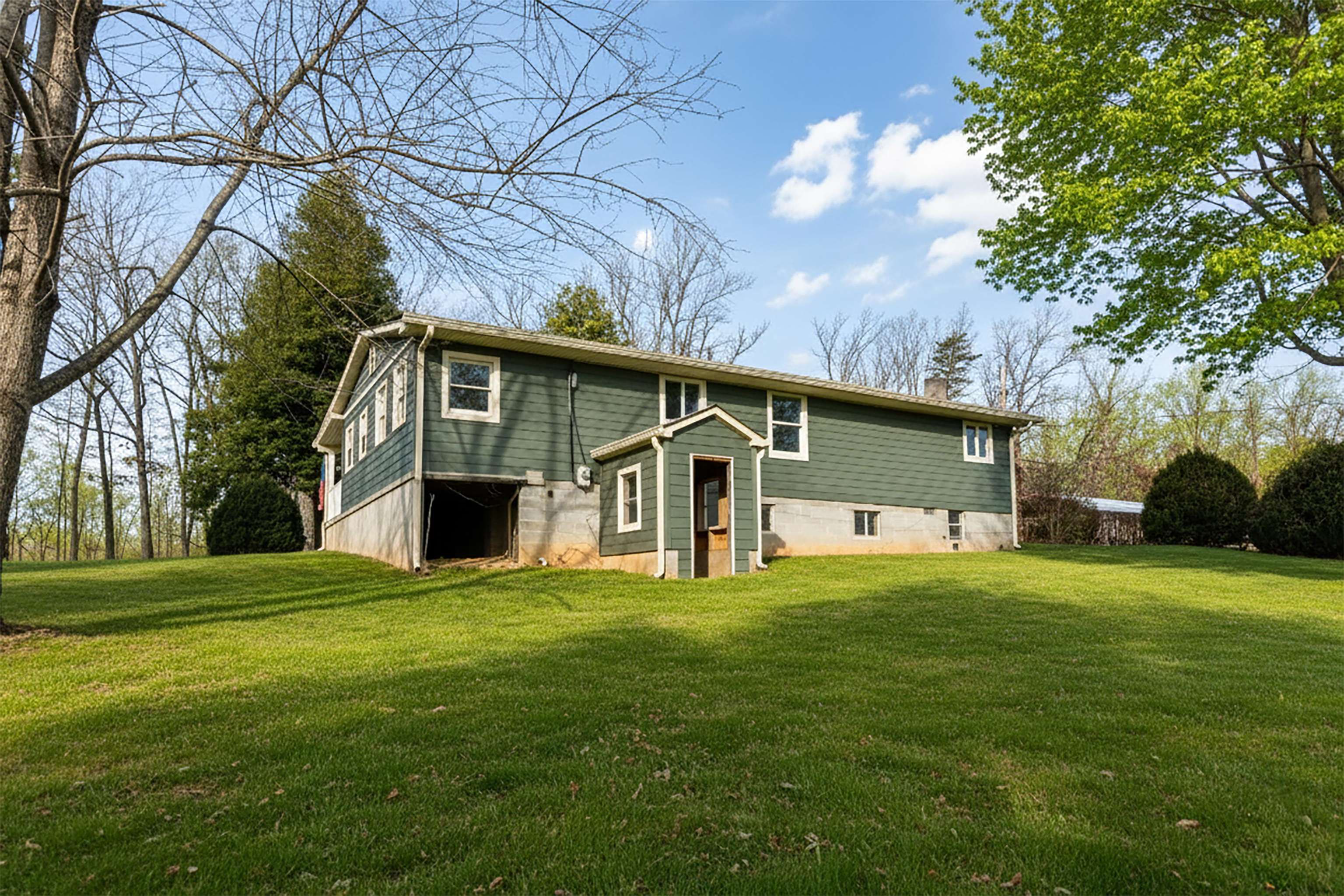 7081 SECRETARYS SAND RD, SCHUYLER, Virginia 22969, 3 Bedrooms Bedrooms, ,2 BathroomsBathrooms,Residential,7081 SECRETARYS SAND RD,672485 MLS # 672485