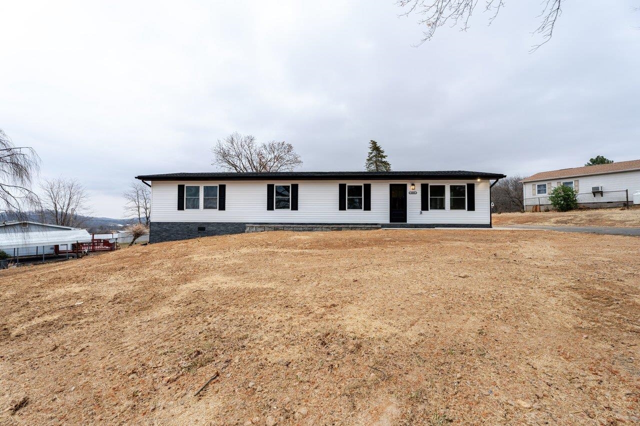 3098 LAYMAN TRESTLE RD, HARRISONBURG, Virginia 22802, 3 Bedrooms Bedrooms, ,2 BathroomsBathrooms,Residential,3098 LAYMAN TRESTLE RD,672491 MLS # 672491