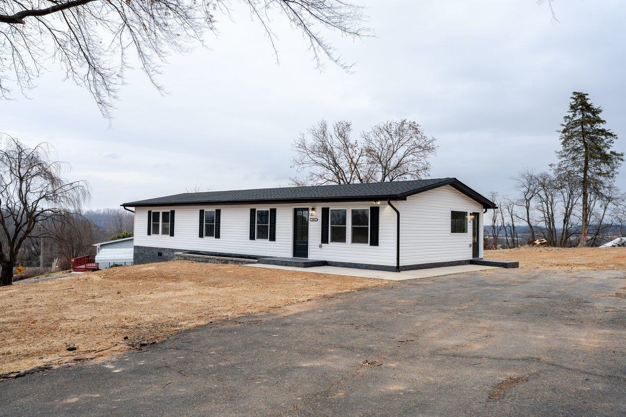 3098 LAYMAN TRESTLE RD, HARRISONBURG, Virginia 22802, 3 Bedrooms Bedrooms, ,2 BathroomsBathrooms,Residential,3098 LAYMAN TRESTLE RD,672491 MLS # 672491