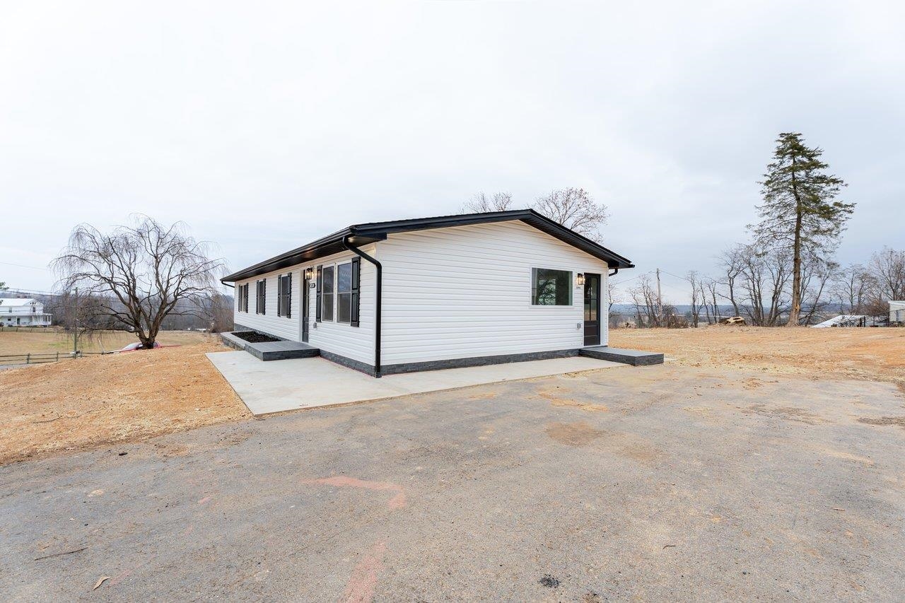 3098 LAYMAN TRESTLE RD, HARRISONBURG, Virginia 22802, 3 Bedrooms Bedrooms, ,2 BathroomsBathrooms,Residential,3098 LAYMAN TRESTLE RD,672491 MLS # 672491