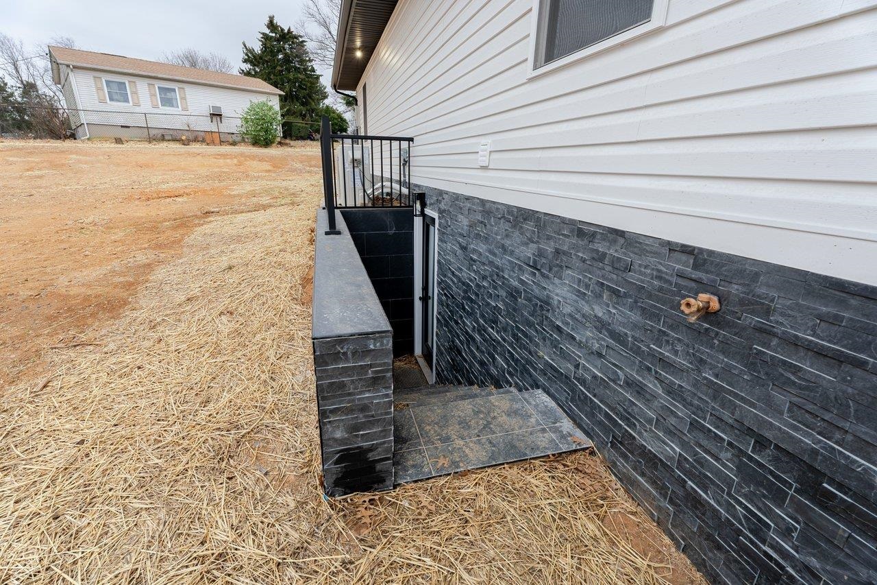 3098 LAYMAN TRESTLE RD, HARRISONBURG, Virginia 22802, 3 Bedrooms Bedrooms, ,2 BathroomsBathrooms,Residential,3098 LAYMAN TRESTLE RD,672491 MLS # 672491