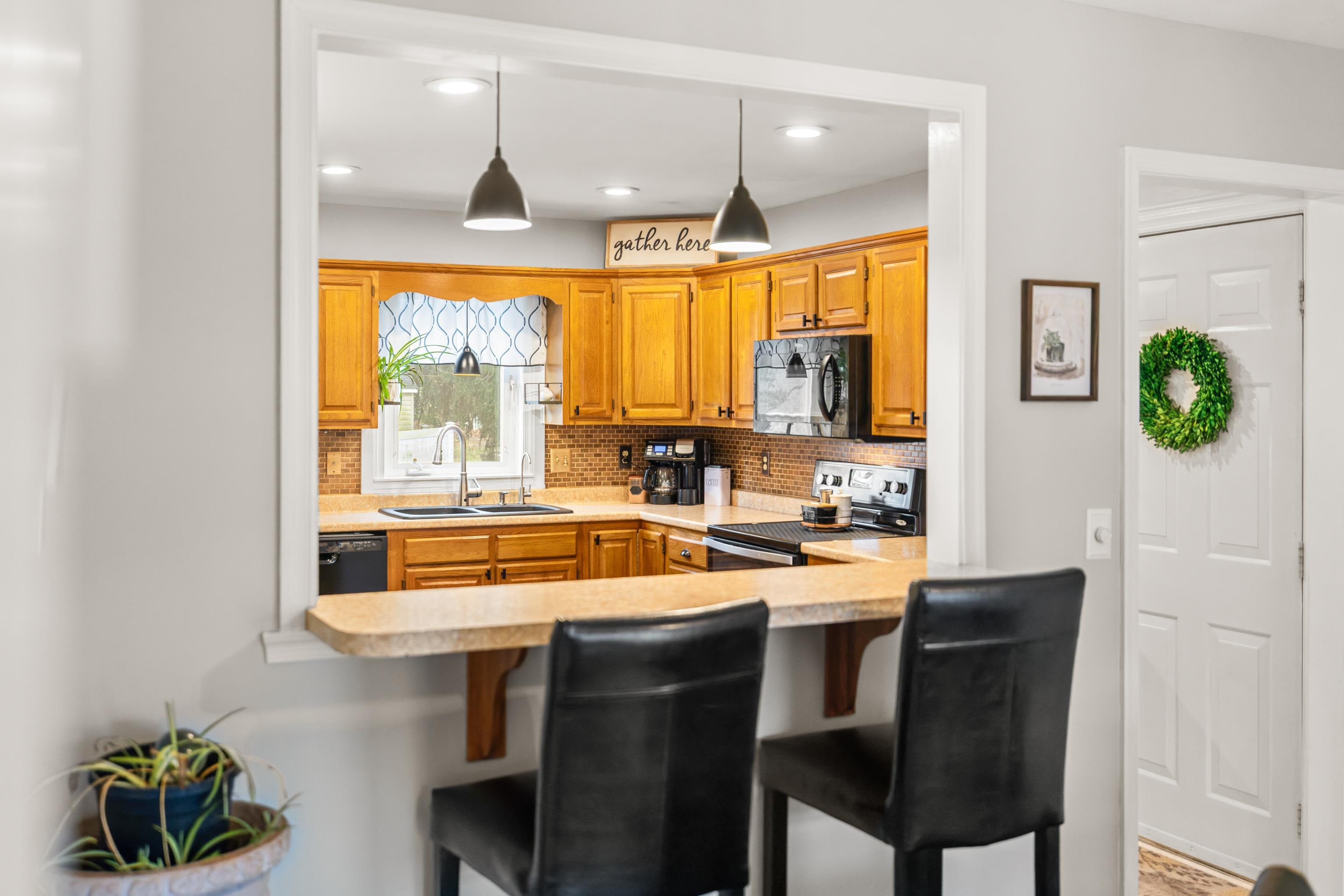 113 WILLOW DR, DAYTON, Virginia 22821, 4 Bedrooms Bedrooms, ,3 BathroomsBathrooms,Residential,113 WILLOW DR,672500 MLS # 672500