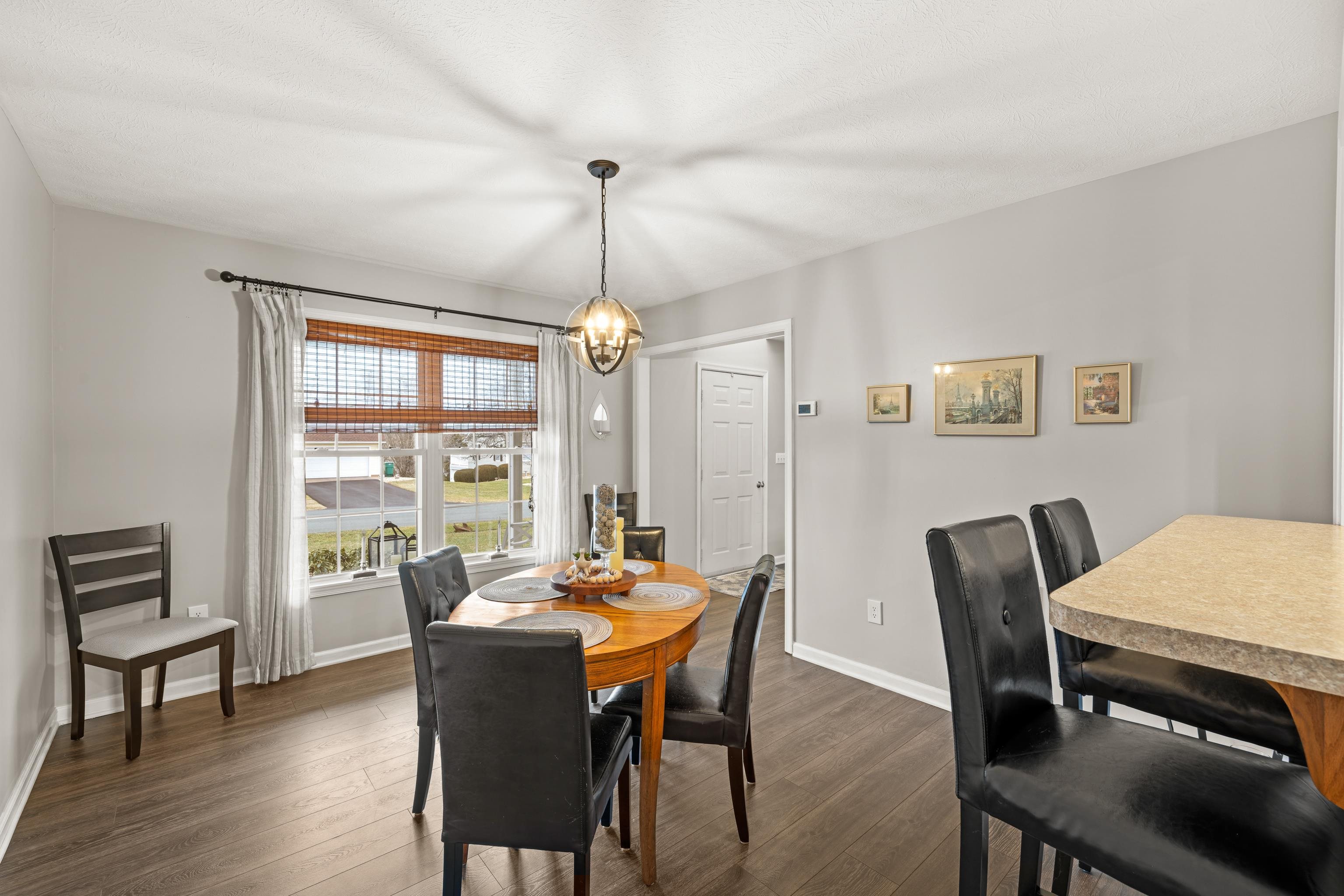 113 WILLOW DR, DAYTON, Virginia 22821, 4 Bedrooms Bedrooms, ,3 BathroomsBathrooms,Residential,113 WILLOW DR,672500 MLS # 672500