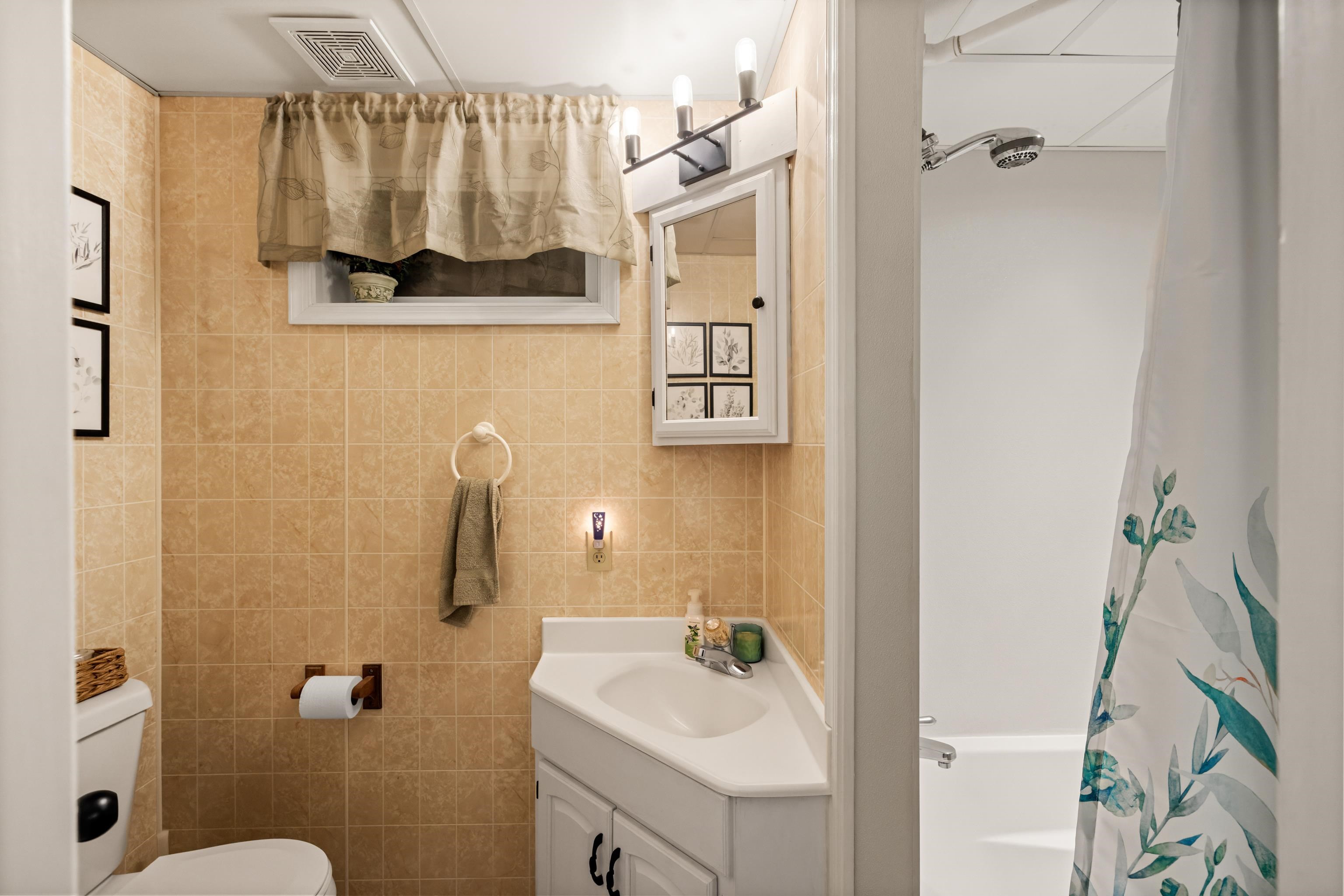 113 WILLOW DR, DAYTON, Virginia 22821, 4 Bedrooms Bedrooms, ,3 BathroomsBathrooms,Residential,113 WILLOW DR,672500 MLS # 672500