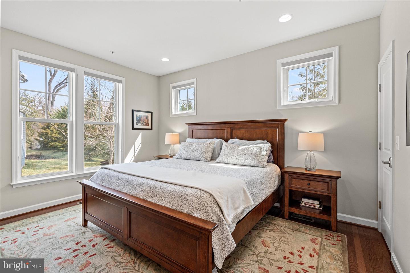 1022 RAILROAD AVE #4, FALLS CHURCH, Virginia 22046, 2 Bedrooms Bedrooms, ,2 BathroomsBathrooms,Residential,For sale,1022 RAILROAD AVE #4,VAFA2003466 MLS # VAFA2003466