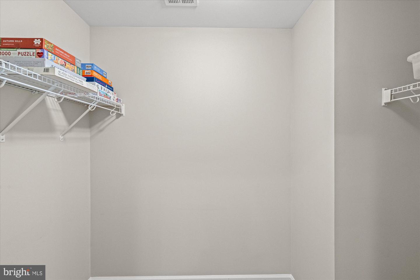 1022 RAILROAD AVE #4, FALLS CHURCH, Virginia 22046, 2 Bedrooms Bedrooms, ,2 BathroomsBathrooms,Residential,For sale,1022 RAILROAD AVE #4,VAFA2003466 MLS # VAFA2003466