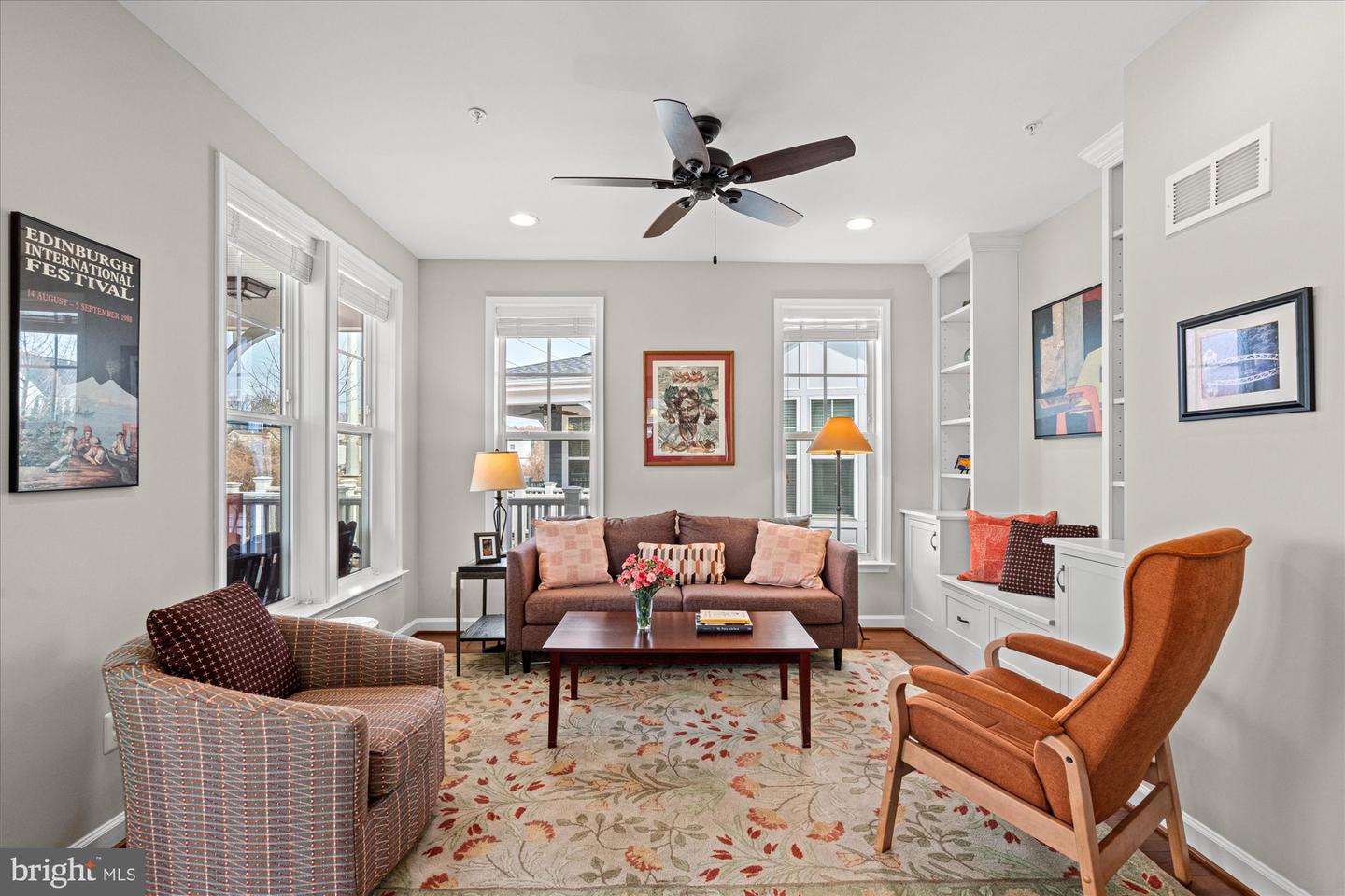 1022 RAILROAD AVE #4, FALLS CHURCH, Virginia 22046, 2 Bedrooms Bedrooms, ,2 BathroomsBathrooms,Residential,For sale,1022 RAILROAD AVE #4,VAFA2003466 MLS # VAFA2003466