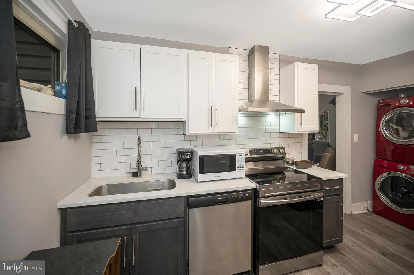 111 FORBES ST, FREDERICKSBURG, Virginia 22405, 2 Bedrooms Bedrooms, ,1 BathroomBathrooms,Residential,For sale,111 FORBES ST,VAST2044672 MLS # VAST2044672 111 FORBES ST, FREDERICKSBURG, Virginia 22405, 2 Bedrooms Bedrooms, ,1 BathroomBathrooms,Residential,For sale,111 FORBES ST,VAST2044672 MLS # VAST2044672