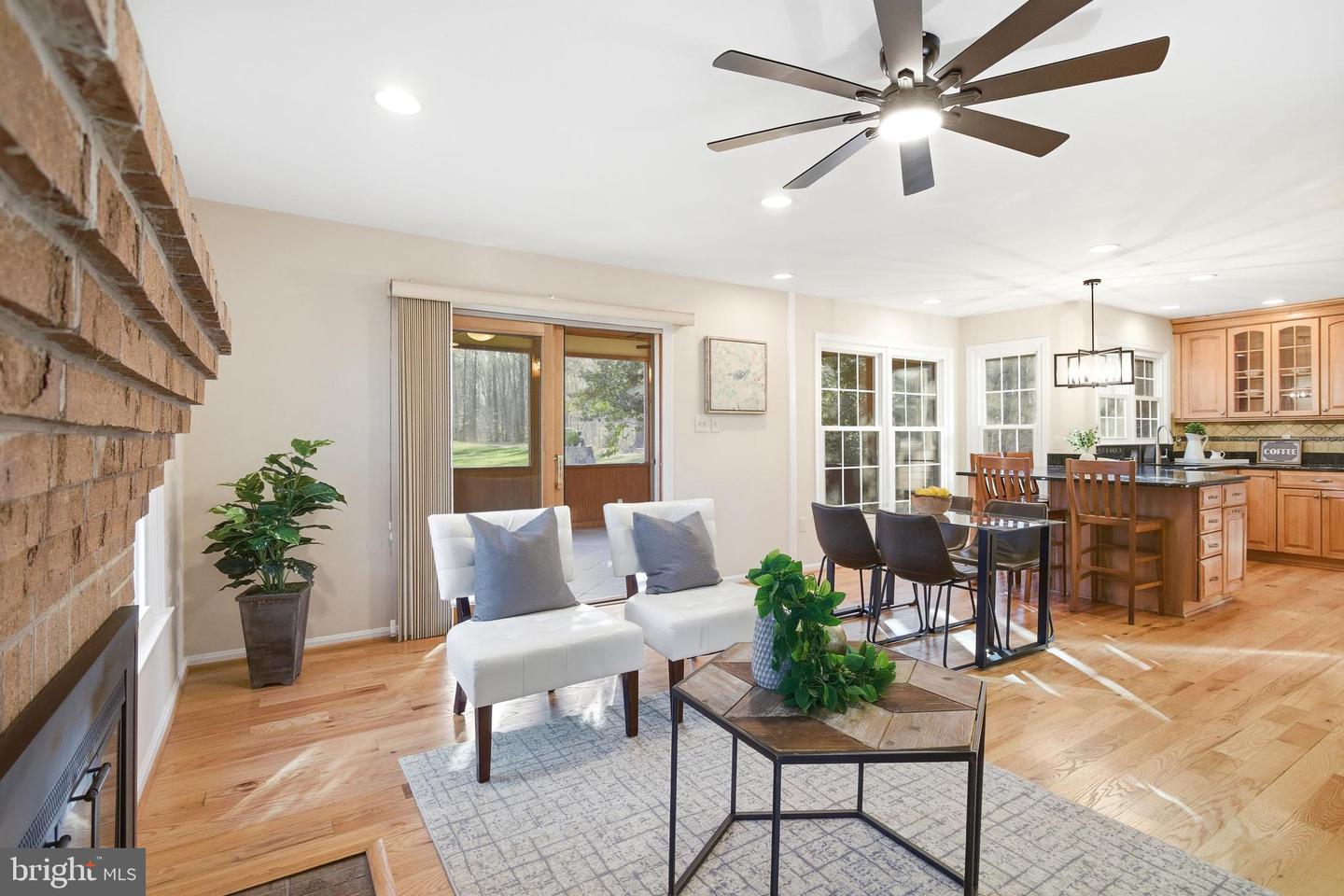 4746 HOLLY AVE, FAIRFAX, Virginia 22030, 4 Bedrooms Bedrooms, ,2 BathroomsBathrooms,Residential,For sale,4746 HOLLY AVE,VAFX2282246 MLS # VAFX2282246