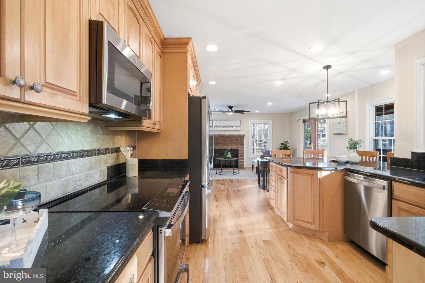 4746 HOLLY AVE, FAIRFAX, Virginia 22030, 4 Bedrooms Bedrooms, ,2 BathroomsBathrooms,Residential,For sale,4746 HOLLY AVE,VAFX2282246 MLS # VAFX2282246