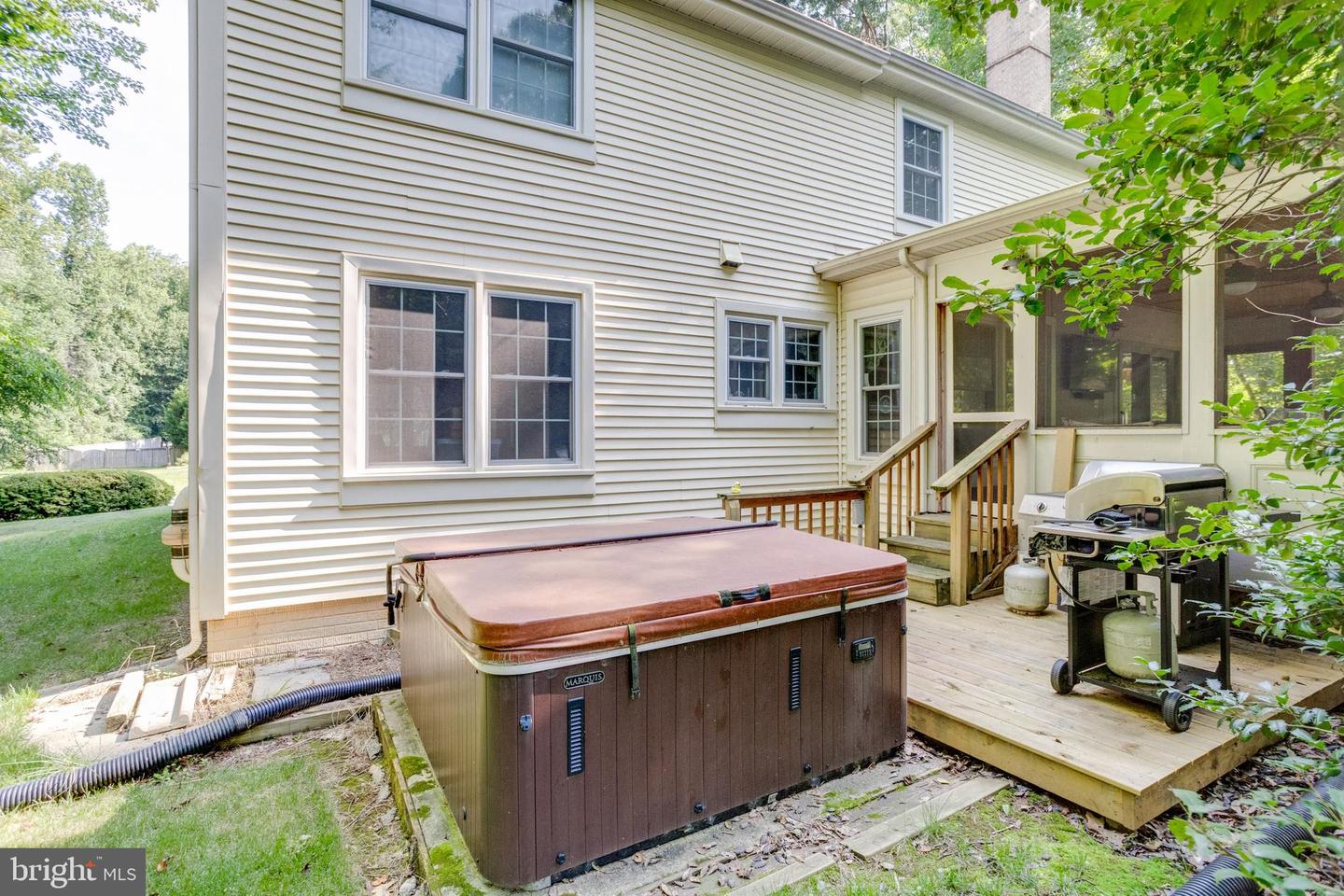 4746 HOLLY AVE, FAIRFAX, Virginia 22030, 4 Bedrooms Bedrooms, ,2 BathroomsBathrooms,Residential,For sale,4746 HOLLY AVE,VAFX2282246 MLS # VAFX2282246