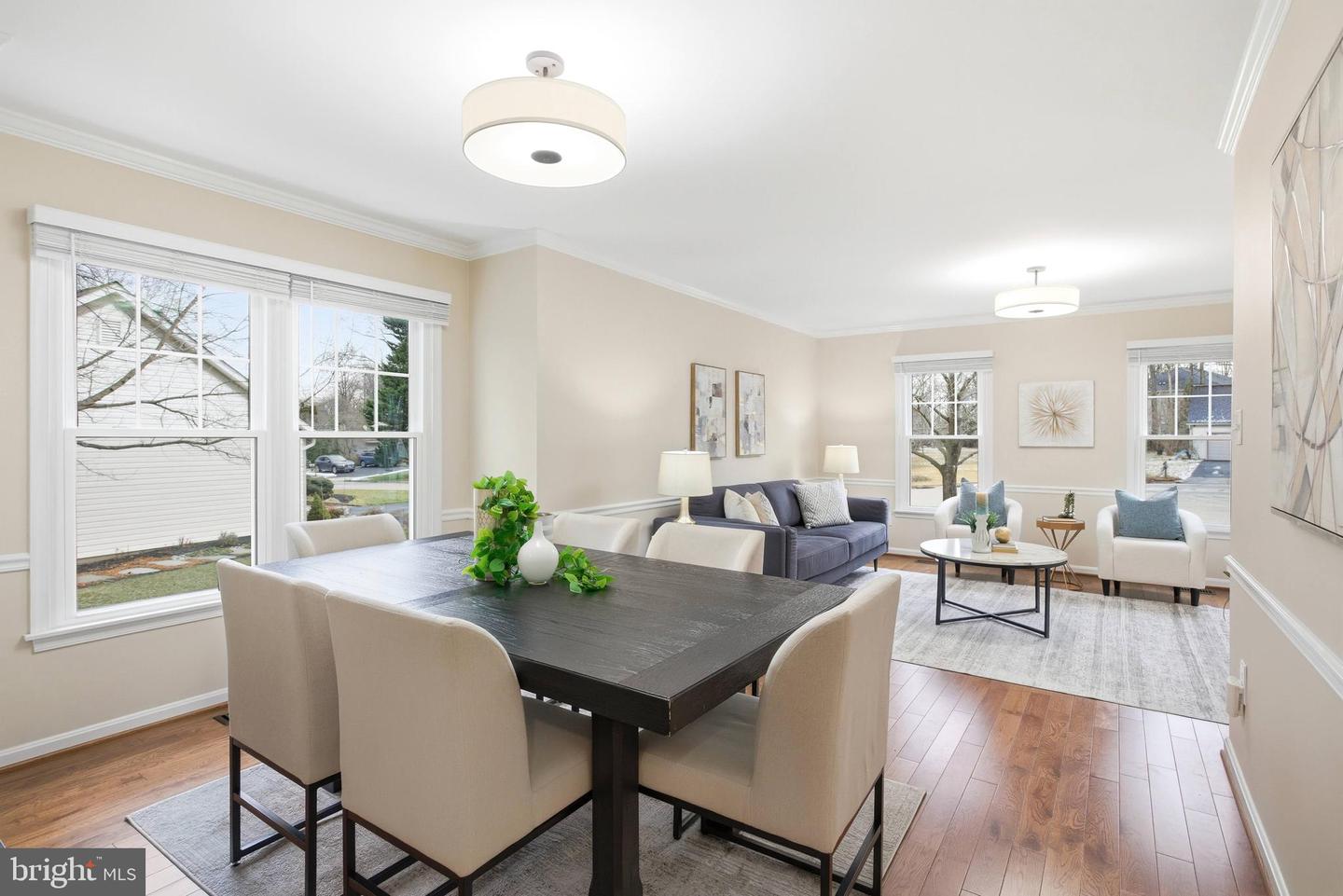 9820 WESTWOOD MANOR CT, BURKE, Virginia 22015, 5 Bedrooms Bedrooms, ,3 BathroomsBathrooms,Residential,For sale,9820 WESTWOOD MANOR CT,VAFX2282250 MLS # VAFX2282250