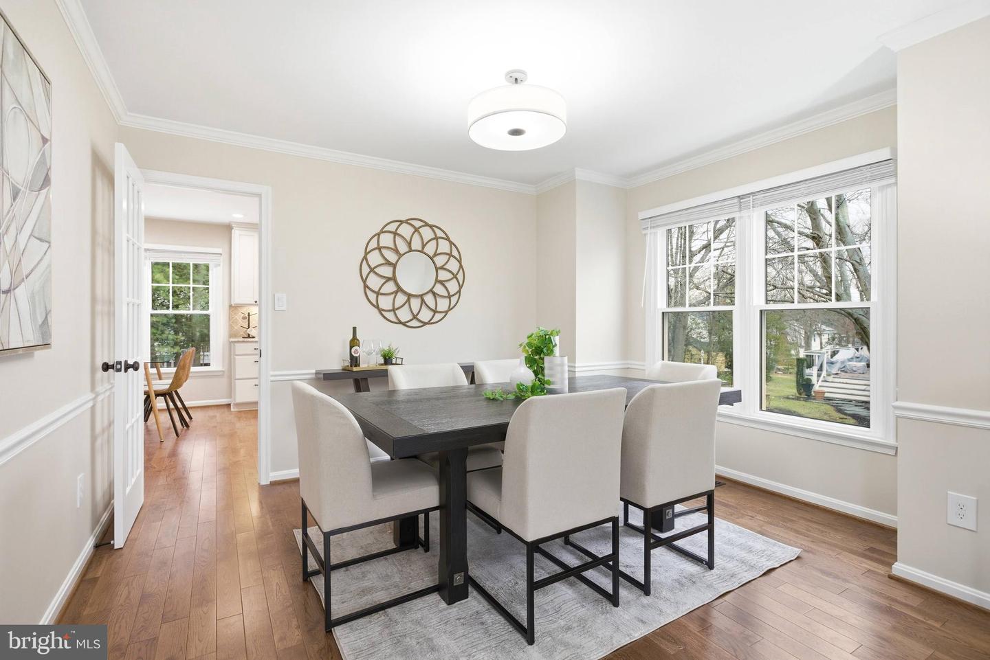 9820 WESTWOOD MANOR CT, BURKE, Virginia 22015, 5 Bedrooms Bedrooms, ,3 BathroomsBathrooms,Residential,For sale,9820 WESTWOOD MANOR CT,VAFX2282250 MLS # VAFX2282250