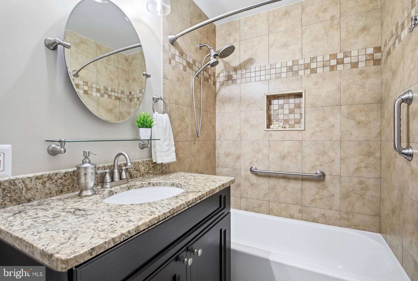 9820 WESTWOOD MANOR CT, BURKE, Virginia 22015, 5 Bedrooms Bedrooms, ,3 BathroomsBathrooms,Residential,For sale,9820 WESTWOOD MANOR CT,VAFX2282250 MLS # VAFX2282250