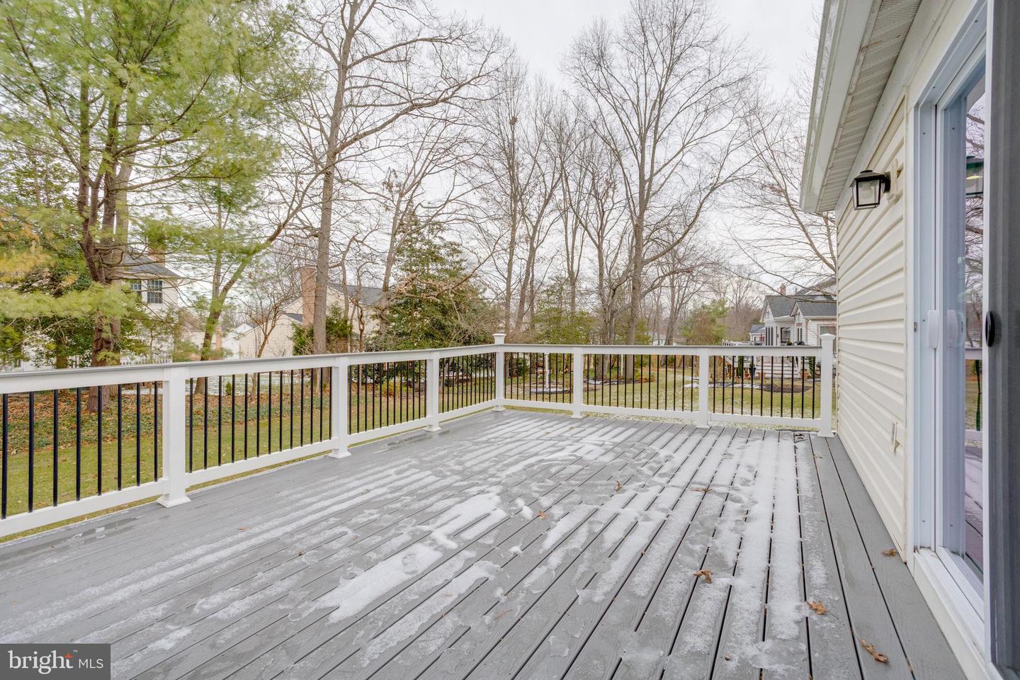 9820 WESTWOOD MANOR CT, BURKE, Virginia 22015, 5 Bedrooms Bedrooms, ,3 BathroomsBathrooms,Residential,For sale,9820 WESTWOOD MANOR CT,VAFX2282250 MLS # VAFX2282250