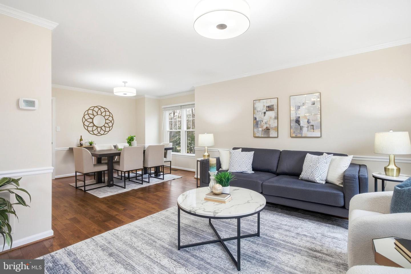 9820 WESTWOOD MANOR CT, BURKE, Virginia 22015, 5 Bedrooms Bedrooms, ,3 BathroomsBathrooms,Residential,For sale,9820 WESTWOOD MANOR CT,VAFX2282250 MLS # VAFX2282250