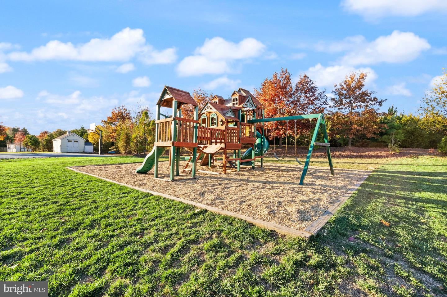 42222 CAMERON PARISH DR, ASHBURN, Virginia 20148, 6 Bedrooms Bedrooms, ,4 BathroomsBathrooms,Residential,For sale,42222 CAMERON PARISH DR,VALO2112410 MLS # VALO2112410