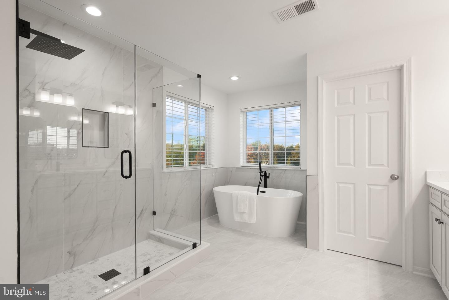 42222 CAMERON PARISH DR, ASHBURN, Virginia 20148, 6 Bedrooms Bedrooms, ,4 BathroomsBathrooms,Residential,For sale,42222 CAMERON PARISH DR,VALO2112410 MLS # VALO2112410