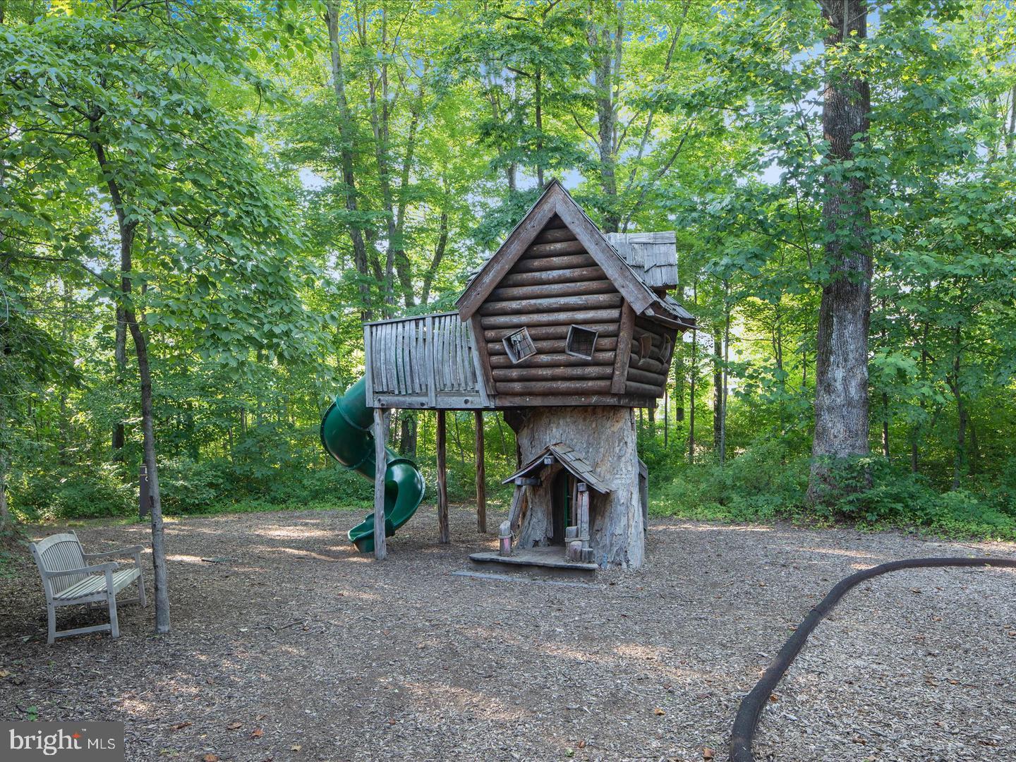 23055 WELBOURNE WALK CT, ASHBURN, Virginia 20148, 6 Bedrooms Bedrooms, ,4 BathroomsBathrooms,Residential,For sale,23055 WELBOURNE WALK CT,VALO2112416 MLS # VALO2112416