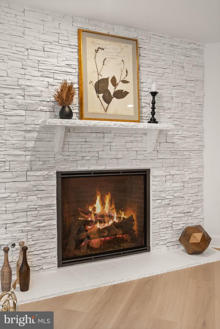 23055 WELBOURNE WALK CT, ASHBURN, Virginia 20148, 6 Bedrooms Bedrooms, ,4 BathroomsBathrooms,Residential,For sale,23055 WELBOURNE WALK CT,VALO2112416 MLS # VALO2112416