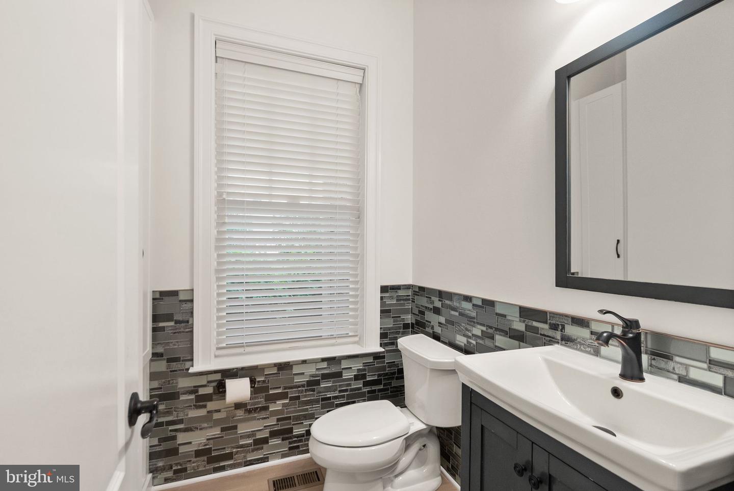 23055 WELBOURNE WALK CT, ASHBURN, Virginia 20148, 6 Bedrooms Bedrooms, ,4 BathroomsBathrooms,Residential,For sale,23055 WELBOURNE WALK CT,VALO2112416 MLS # VALO2112416