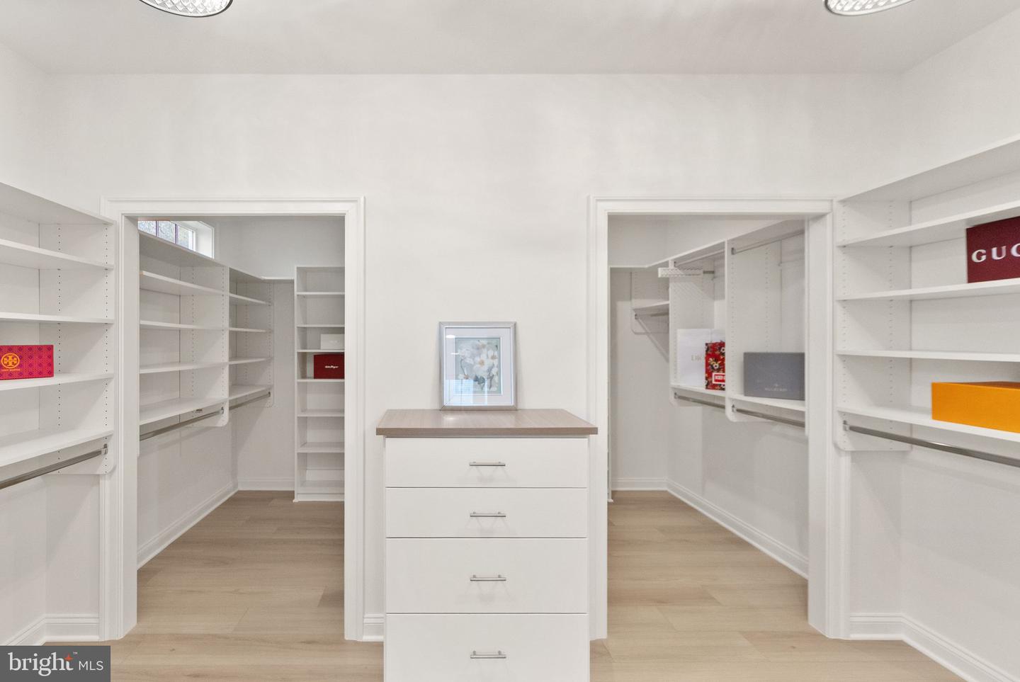 23055 WELBOURNE WALK CT, ASHBURN, Virginia 20148, 6 Bedrooms Bedrooms, ,4 BathroomsBathrooms,Residential,For sale,23055 WELBOURNE WALK CT,VALO2112416 MLS # VALO2112416