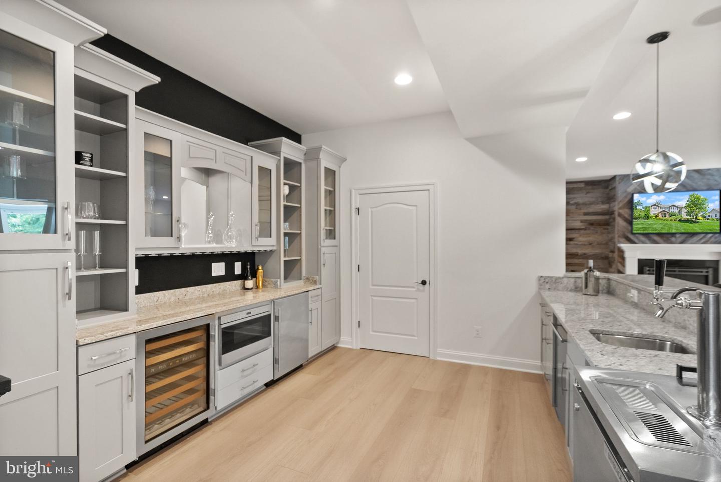 23055 WELBOURNE WALK CT, ASHBURN, Virginia 20148, 6 Bedrooms Bedrooms, ,4 BathroomsBathrooms,Residential,For sale,23055 WELBOURNE WALK CT,VALO2112416 MLS # VALO2112416