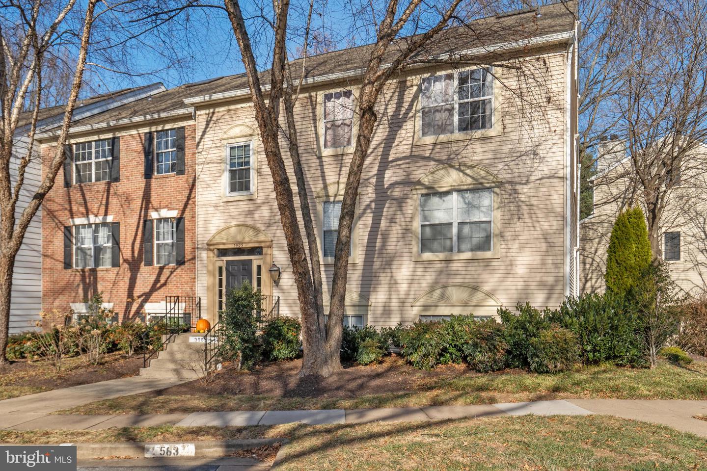 3903 GOLF TEE CT #301, FAIRFAX, Virginia 22033, 3 Bedrooms Bedrooms, ,2 BathroomsBathrooms,Residential,For sale,3903 GOLF TEE CT #301,VAFX2282842 MLS # VAFX2282842