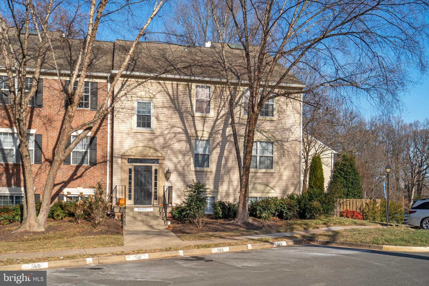 3903 GOLF TEE CT #301, FAIRFAX, Virginia 22033, 3 Bedrooms Bedrooms, ,2 BathroomsBathrooms,Residential,For sale,3903 GOLF TEE CT #301,VAFX2282842 MLS # VAFX2282842