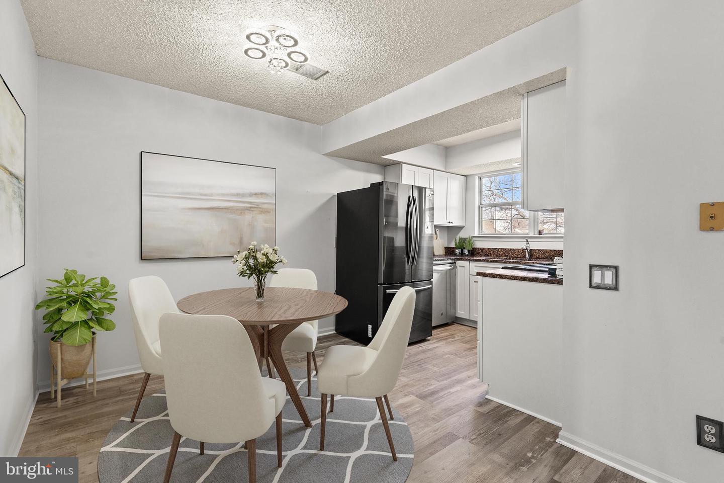 3903 GOLF TEE CT #301, FAIRFAX, Virginia 22033, 3 Bedrooms Bedrooms, ,2 BathroomsBathrooms,Residential,For sale,3903 GOLF TEE CT #301,VAFX2282842 MLS # VAFX2282842