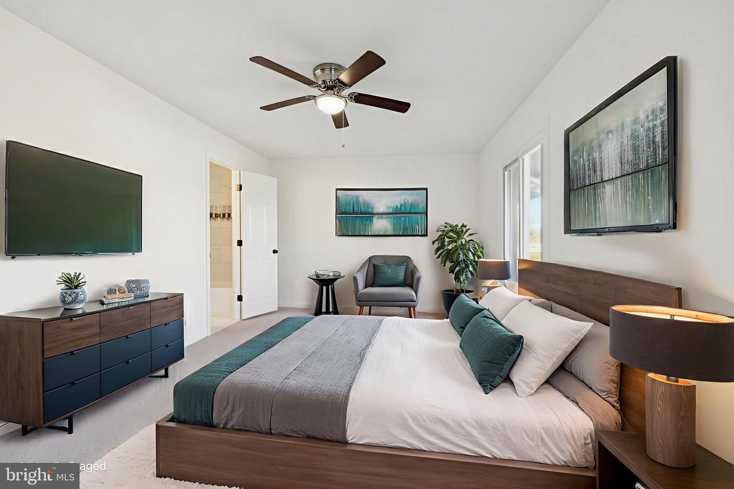 601 CLEARWATER CT, HERNDON, Virginia 20170, 3 Bedrooms Bedrooms, ,2 BathroomsBathrooms,Residential,For sale,601 CLEARWATER CT,VAFX2283138 MLS # VAFX2283138