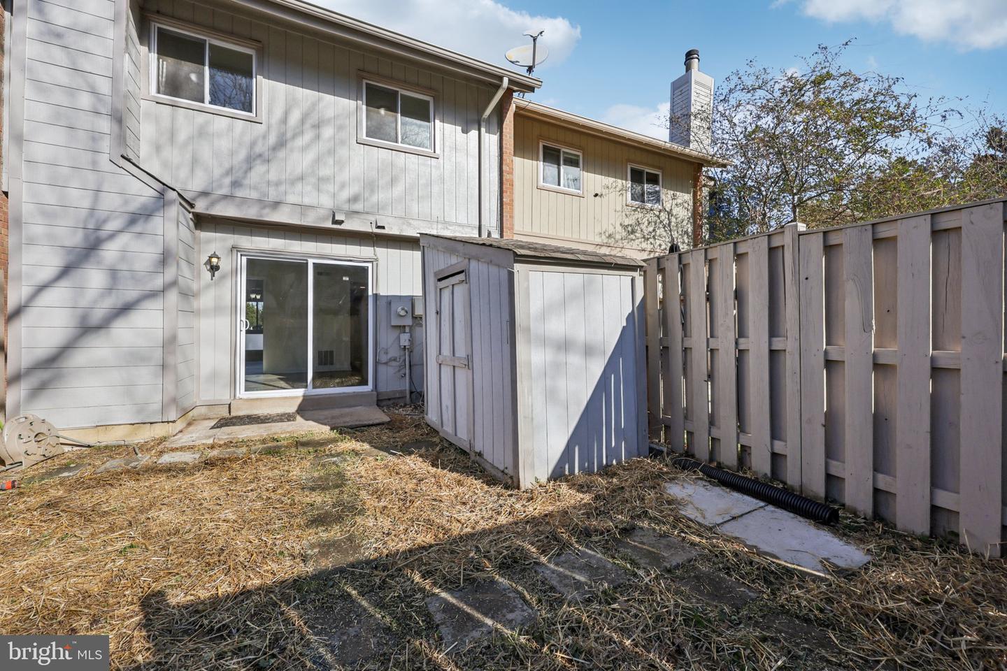 601 CLEARWATER CT, HERNDON, Virginia 20170, 3 Bedrooms Bedrooms, ,2 BathroomsBathrooms,Residential,For sale,601 CLEARWATER CT,VAFX2283138 MLS # VAFX2283138