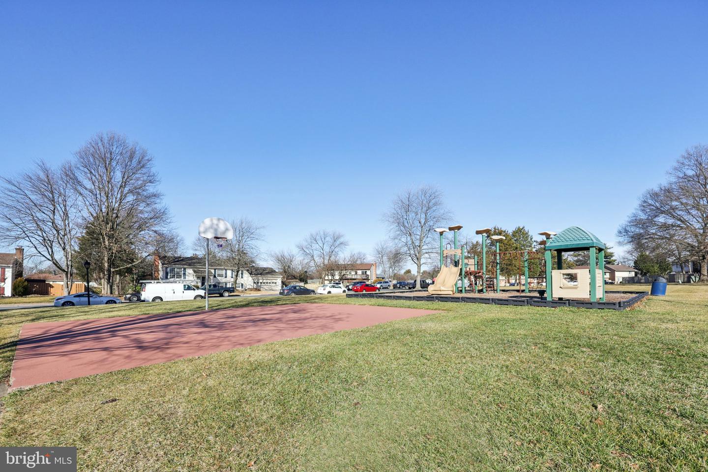 601 CLEARWATER CT, HERNDON, Virginia 20170, 3 Bedrooms Bedrooms, ,2 BathroomsBathrooms,Residential,For sale,601 CLEARWATER CT,VAFX2283138 MLS # VAFX2283138