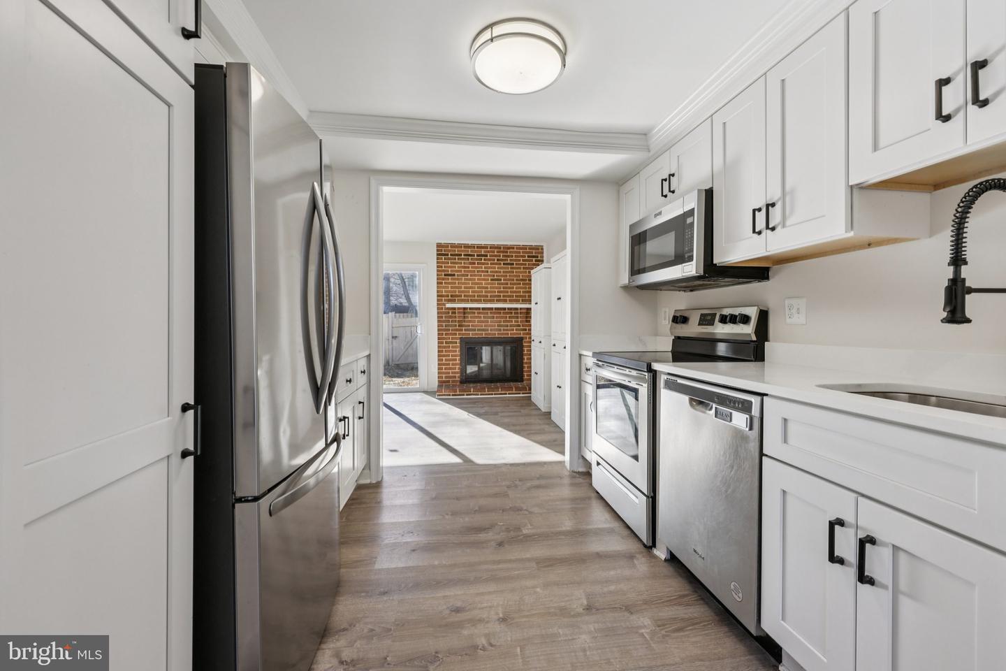 601 CLEARWATER CT, HERNDON, Virginia 20170, 3 Bedrooms Bedrooms, ,2 BathroomsBathrooms,Residential,For sale,601 CLEARWATER CT,VAFX2283138 MLS # VAFX2283138