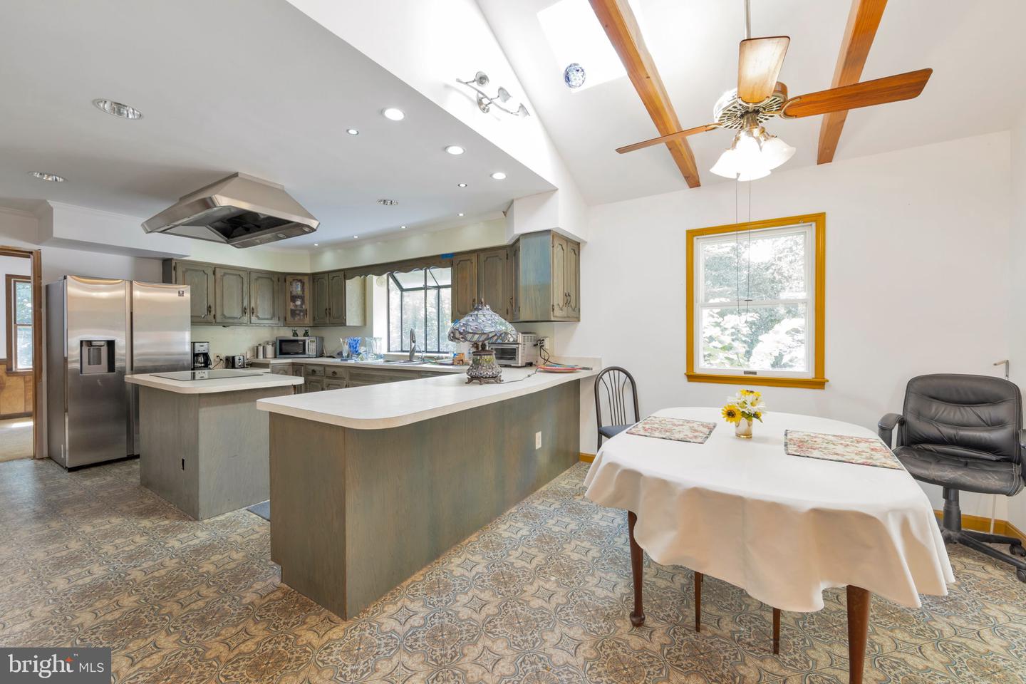 11079 NEWOOD DR, MANASSAS, Virginia 20111, 4 Bedrooms Bedrooms, ,3 BathroomsBathrooms,Residential,For sale,11079 NEWOOD DR,VAPW2109716 MLS # VAPW2109716