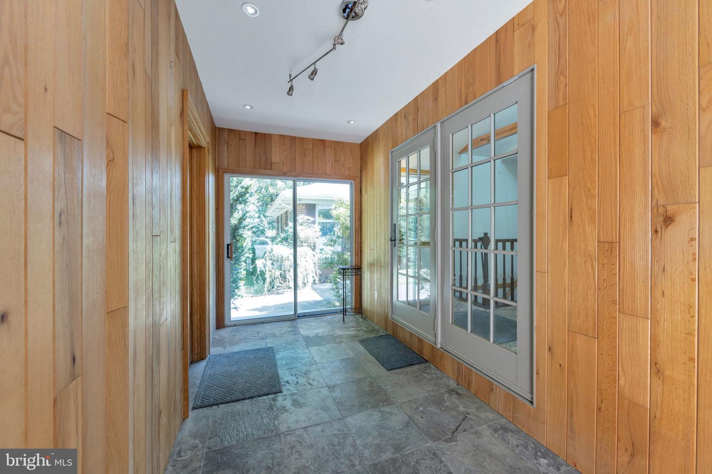 11079 NEWOOD DR, MANASSAS, Virginia 20111, 4 Bedrooms Bedrooms, ,3 BathroomsBathrooms,Residential,For sale,11079 NEWOOD DR,VAPW2109716 MLS # VAPW2109716