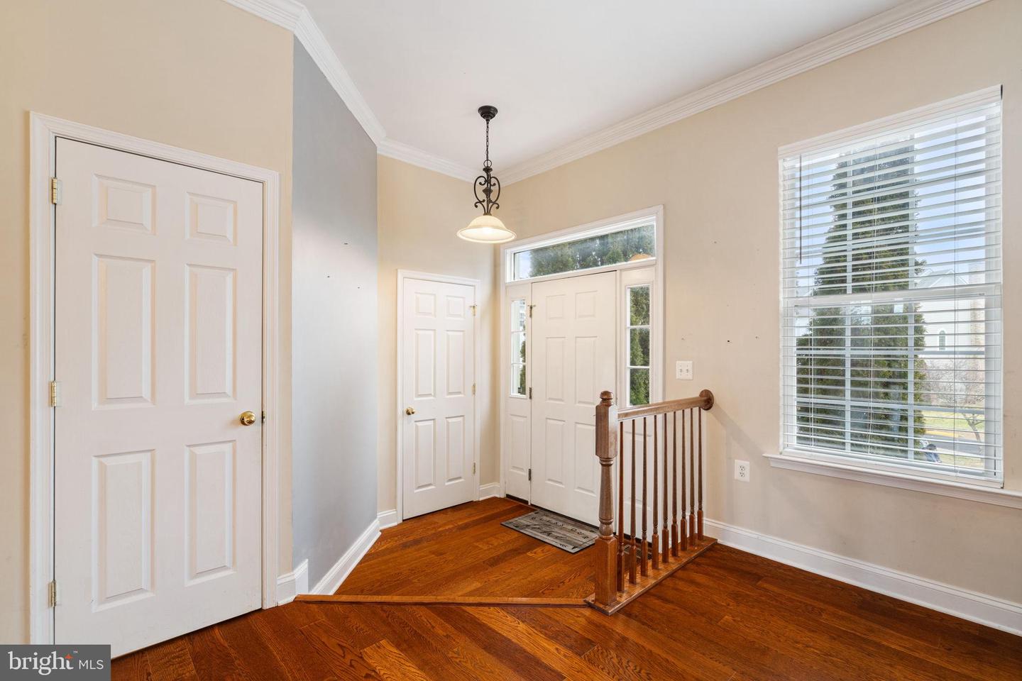 820 FERNDALE TER NE, LEESBURG, Virginia 20176, 3 Bedrooms Bedrooms, 16 Rooms Rooms,3 BathroomsBathrooms,Residential,For sale,820 FERNDALE TER NE,VALO2113170 MLS # VALO2113170