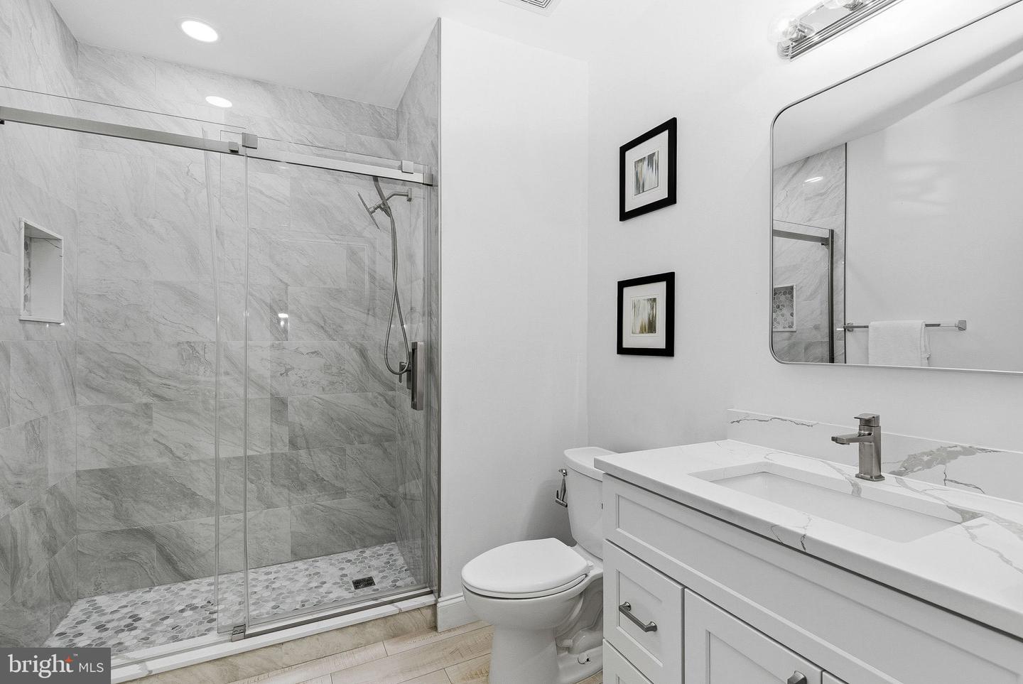 22558 FOREST RUN DR, ASHBURN, Virginia 20148, 5 Bedrooms Bedrooms, ,4 BathroomsBathrooms,Residential,For sale,22558 FOREST RUN DR,VALO2113246 MLS # VALO2113246