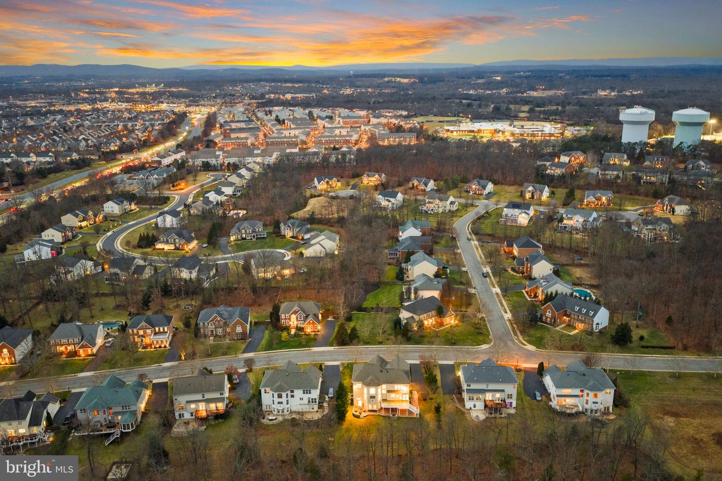 22558 FOREST RUN DR, ASHBURN, Virginia 20148, 5 Bedrooms Bedrooms, ,4 BathroomsBathrooms,Residential,For sale,22558 FOREST RUN DR,VALO2113246 MLS # VALO2113246