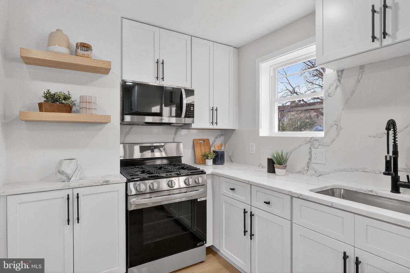 840 DIVISION AVE NE, WASHINGTON, District Of Columbia 20019, 3 Bedrooms Bedrooms, ,2 BathroomsBathrooms,Residential,For sale,840 DIVISION AVE NE,DCDC2239534 MLS # DCDC2239534